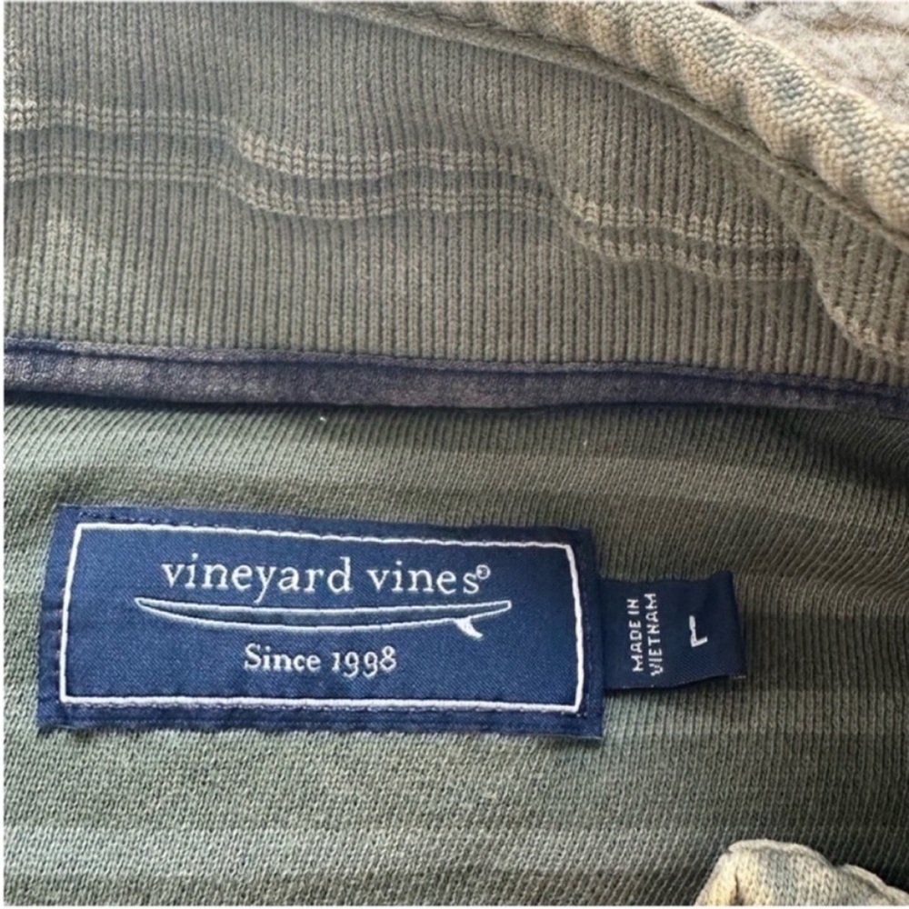 MENS |Vineyard Vines | L | 1/4 Zip Woodhouse Dye Shep Shirt - Picture 3 of 3